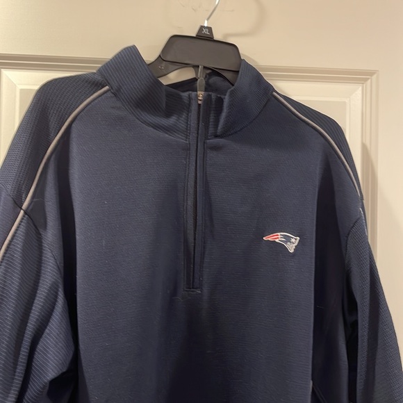 Cutter & Buck New England Patriots 1/4 zip - Picture 2 of 6